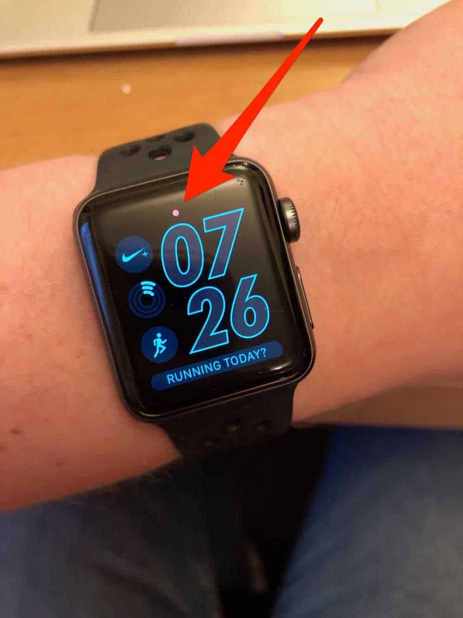What does the red dot on an Apple Watch mean? » App Authority